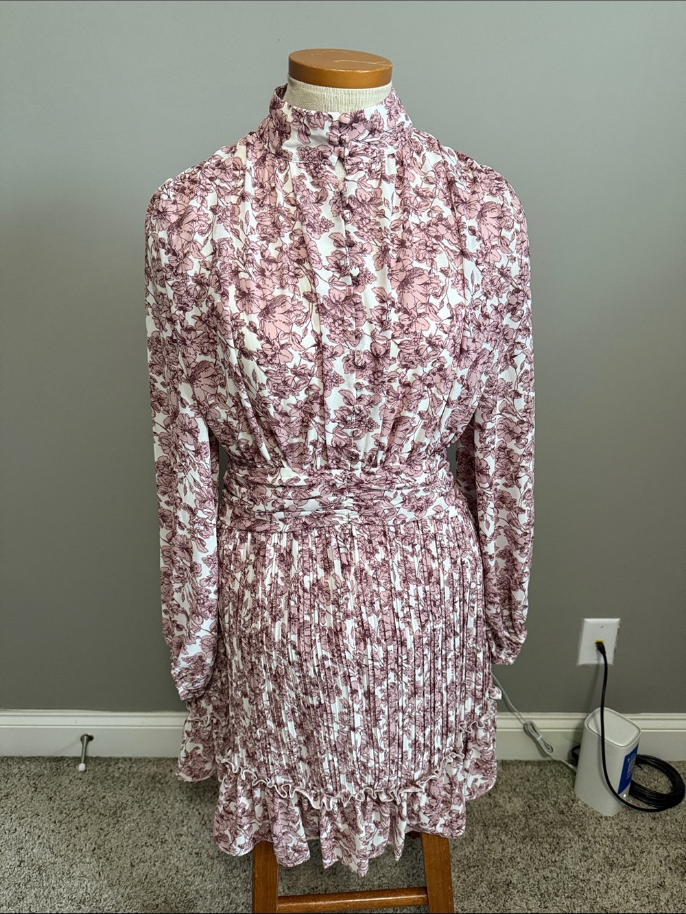Ivy City - Brynley Long Sleeve Dress In Pink Floral - Size Small